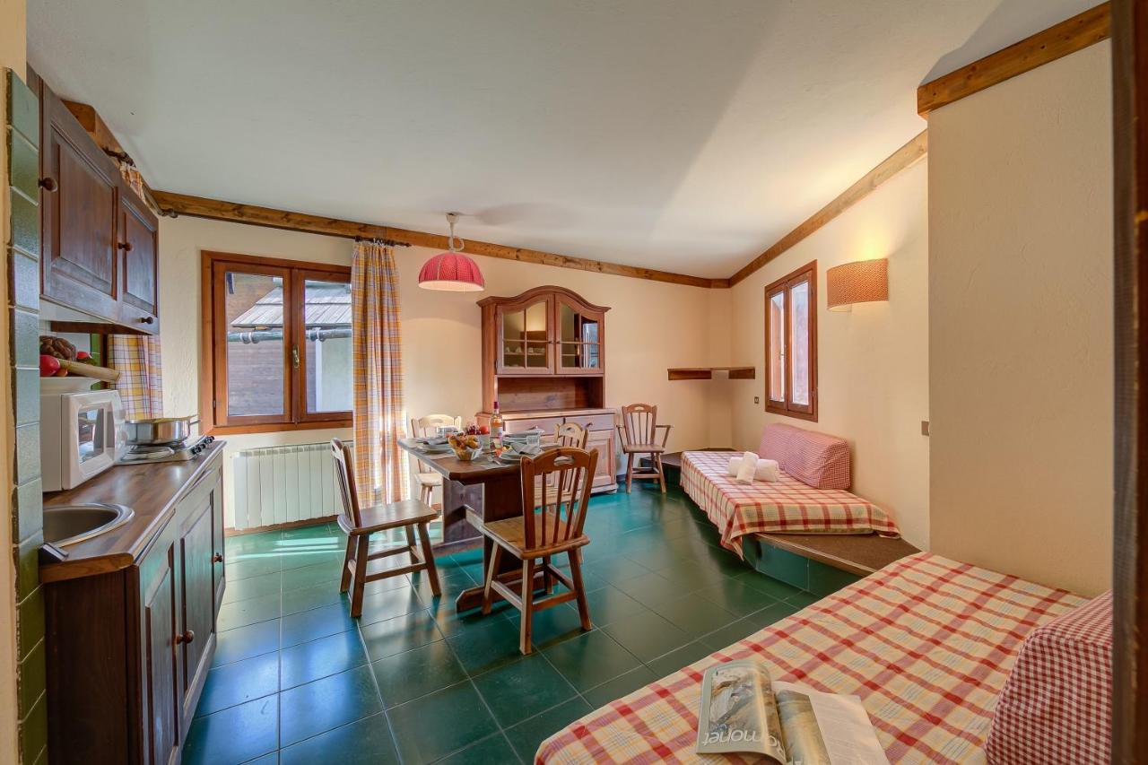 Grange Hike & Ski Sestriere Apartments מראה חיצוני תמונה