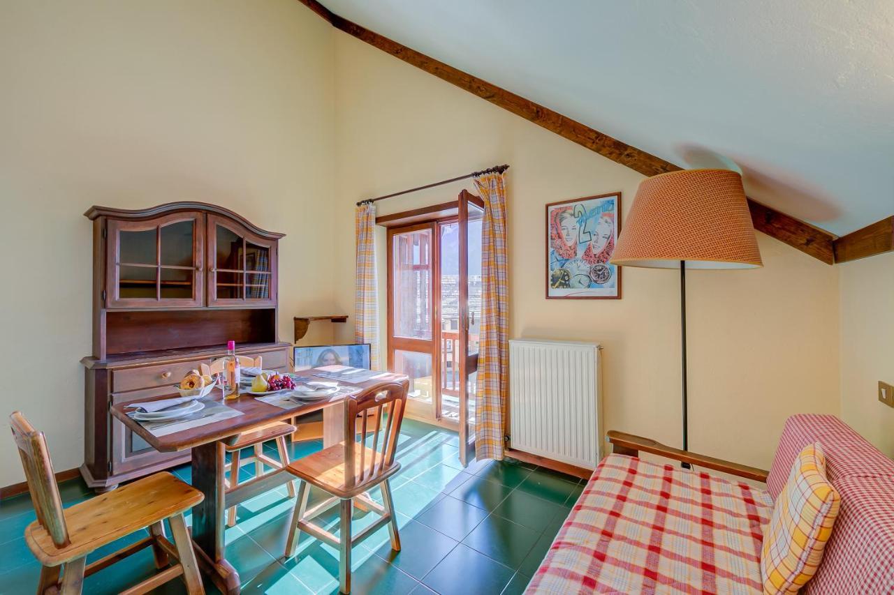 Grange Hike & Ski Sestriere Apartments מראה חיצוני תמונה