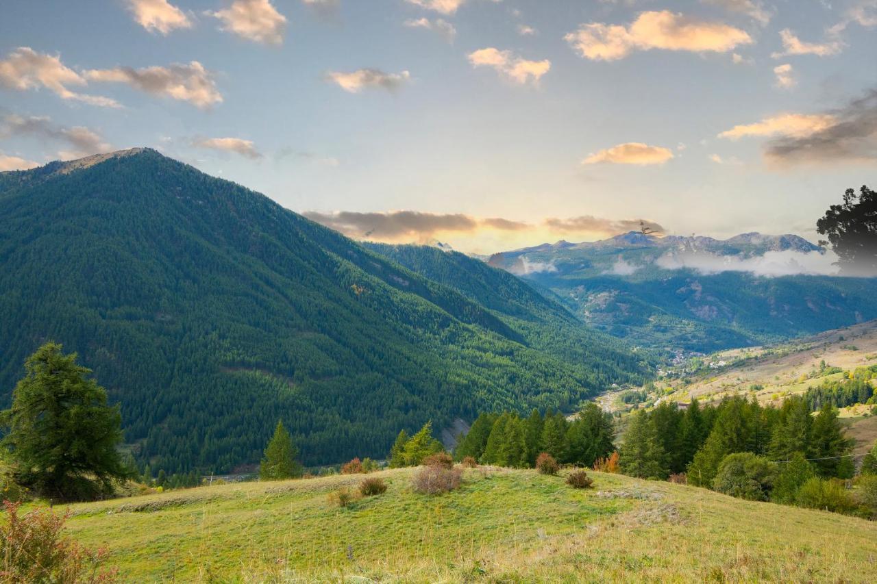 Grange Hike & Ski Sestriere Apartments מראה חיצוני תמונה