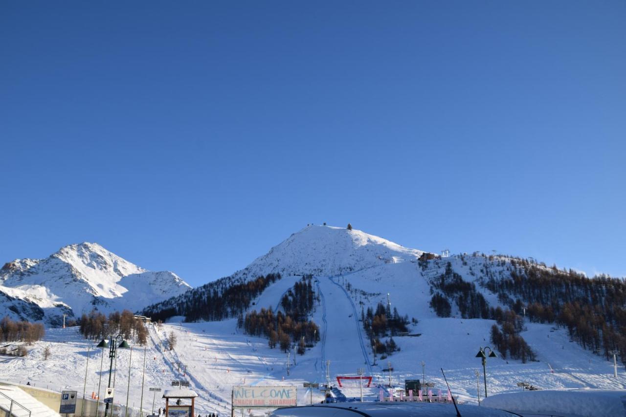 Grange Hike & Ski Sestriere Apartments מראה חיצוני תמונה