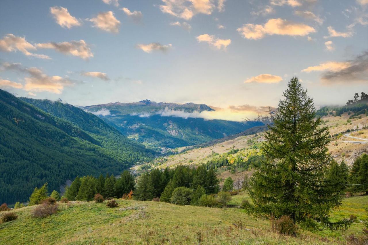 Grange Hike & Ski Sestriere Apartments מראה חיצוני תמונה