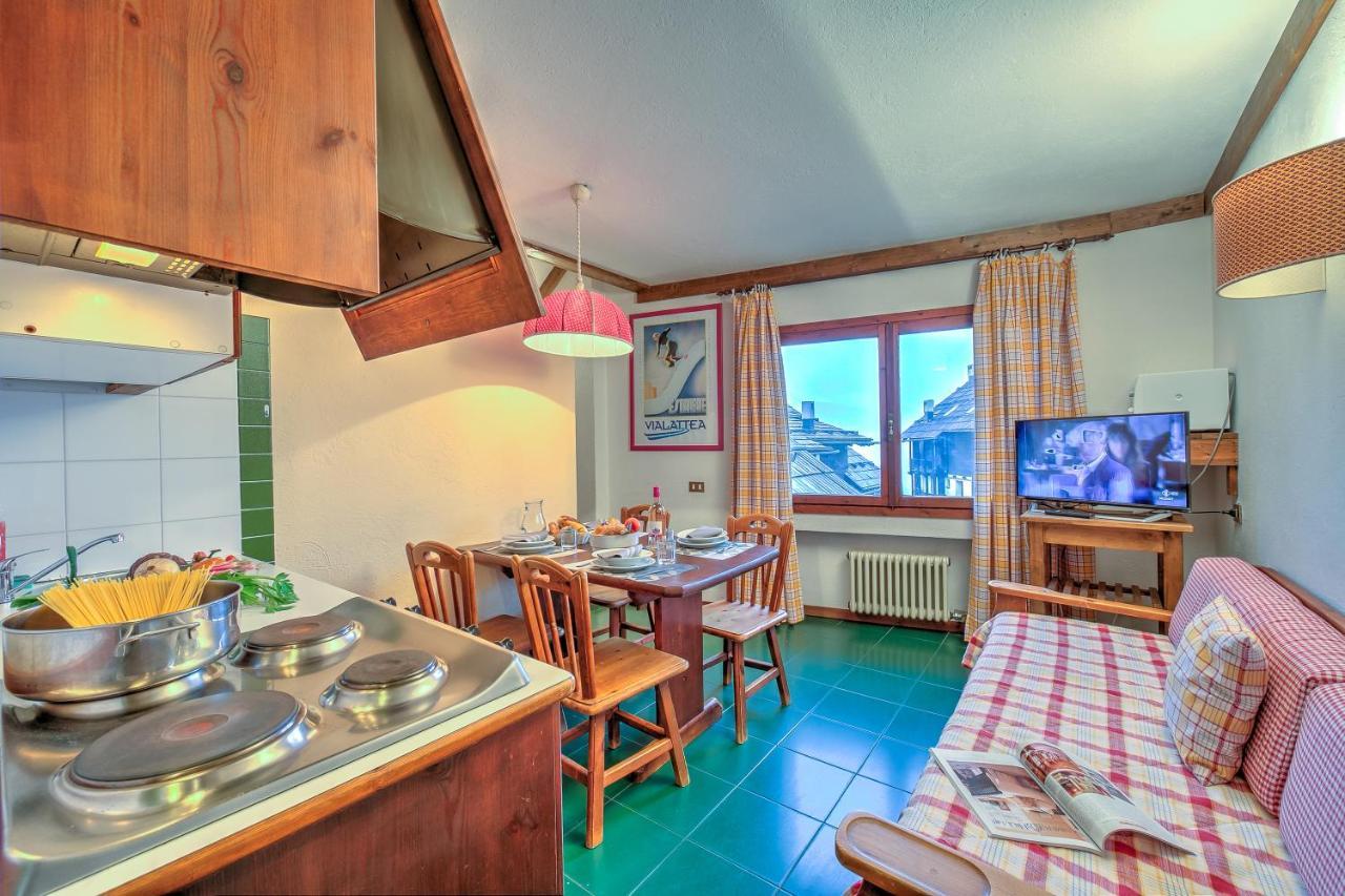 Grange Hike & Ski Sestriere Apartments מראה חיצוני תמונה