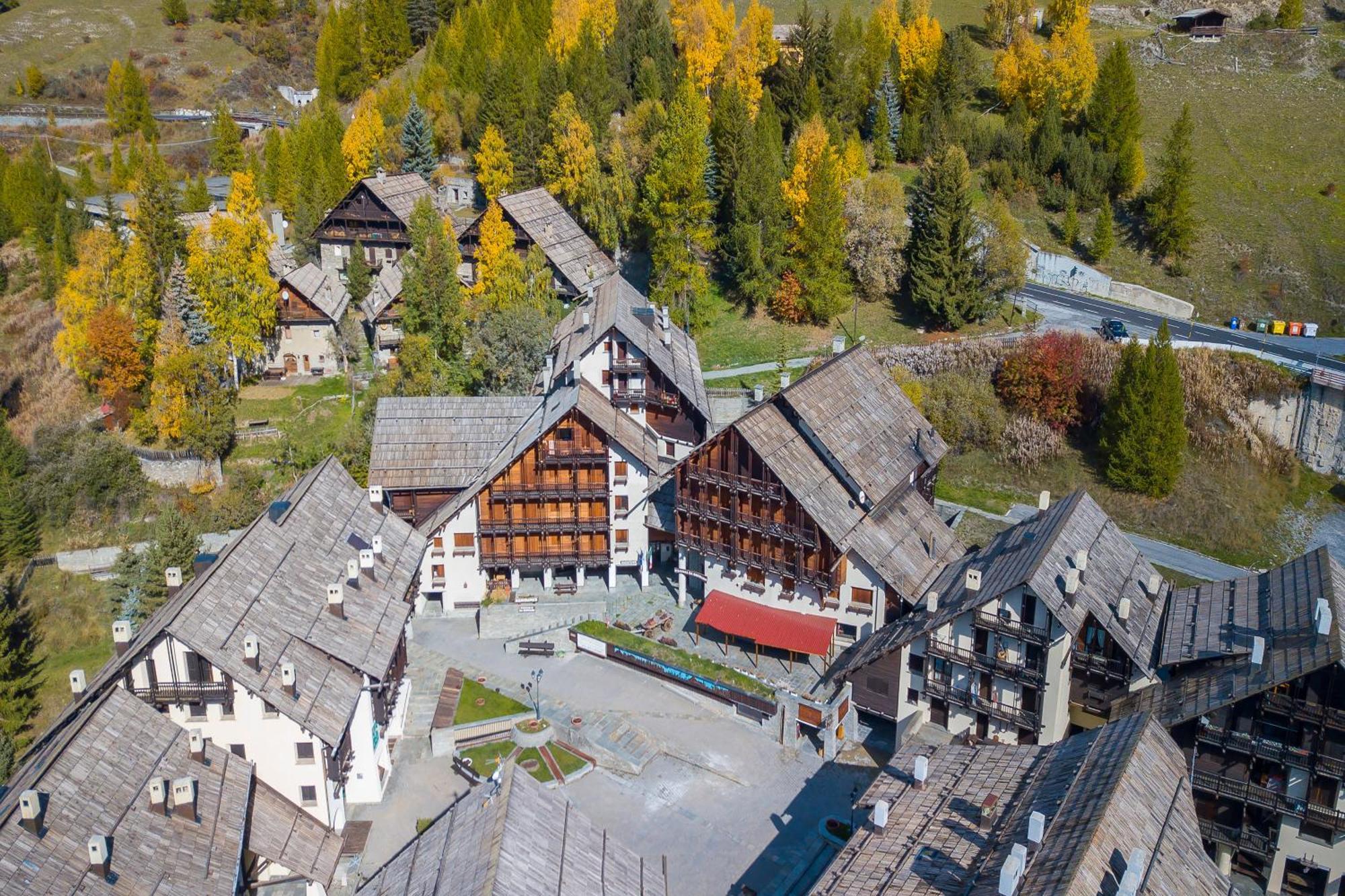 Grange Hike & Ski Sestriere Apartments מראה חיצוני תמונה