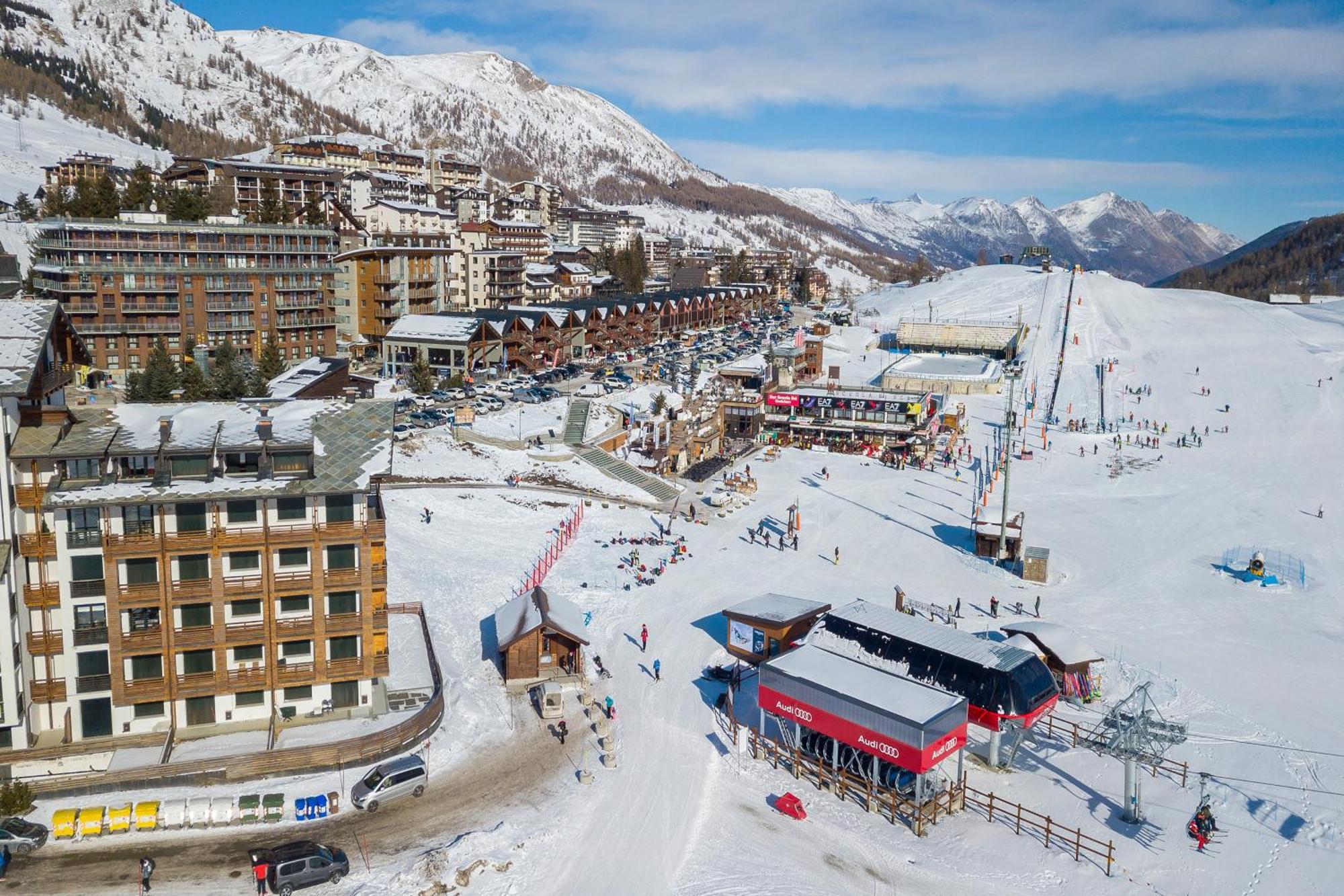 Grange Hike & Ski Sestriere Apartments מראה חיצוני תמונה