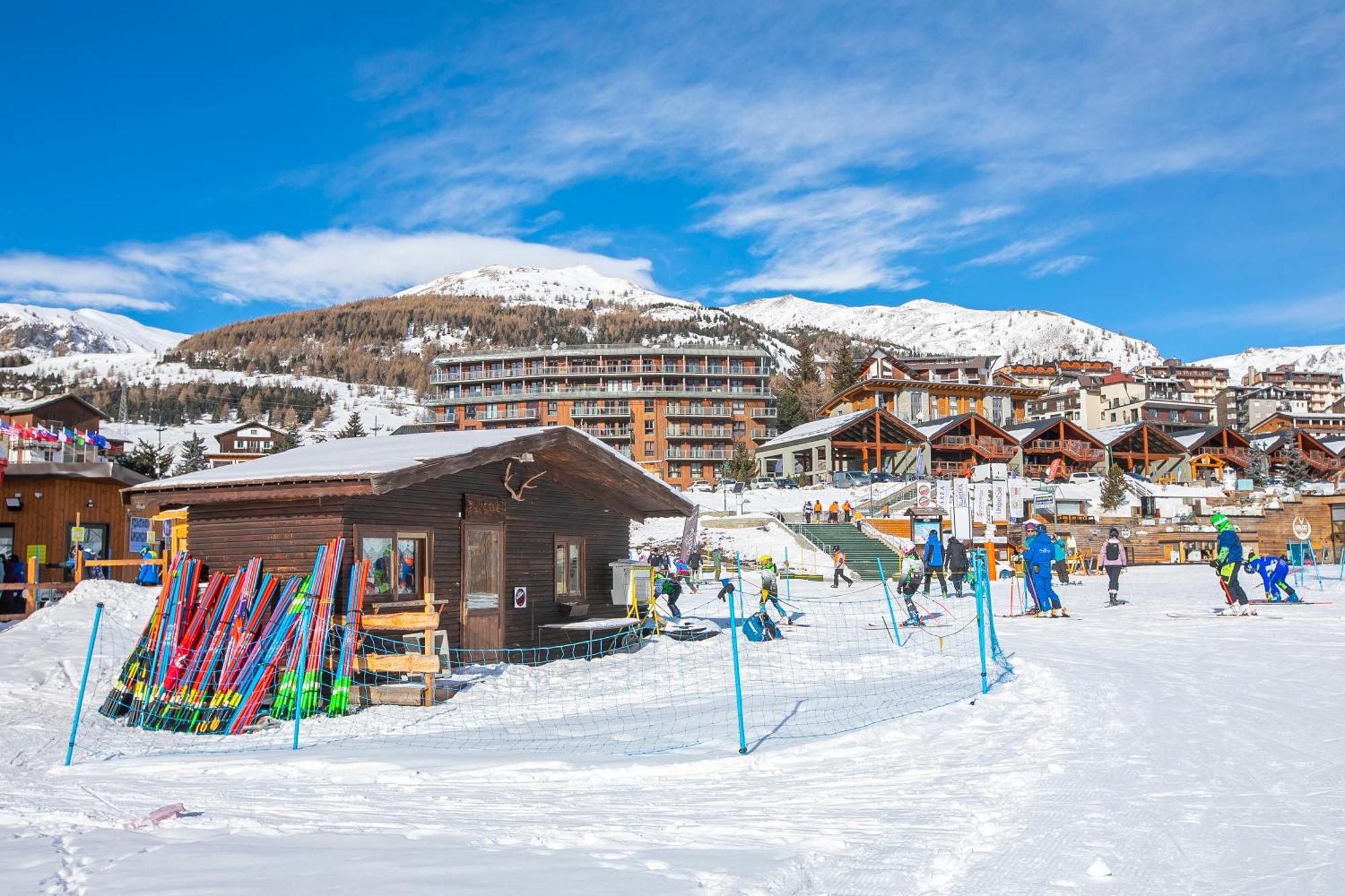 Grange Hike & Ski Sestriere Apartments מראה חיצוני תמונה