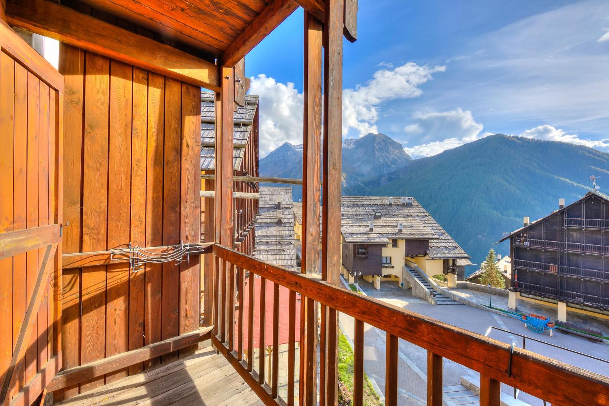 Grange Hike & Ski Sestriere Apartments מראה חיצוני תמונה