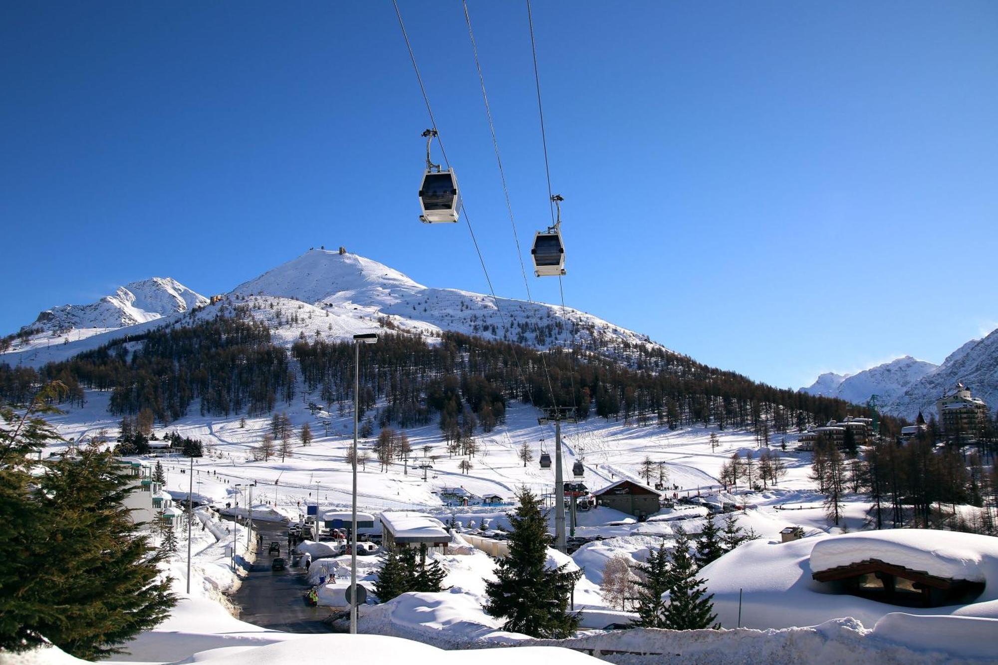 Grange Hike & Ski Sestriere Apartments מראה חיצוני תמונה