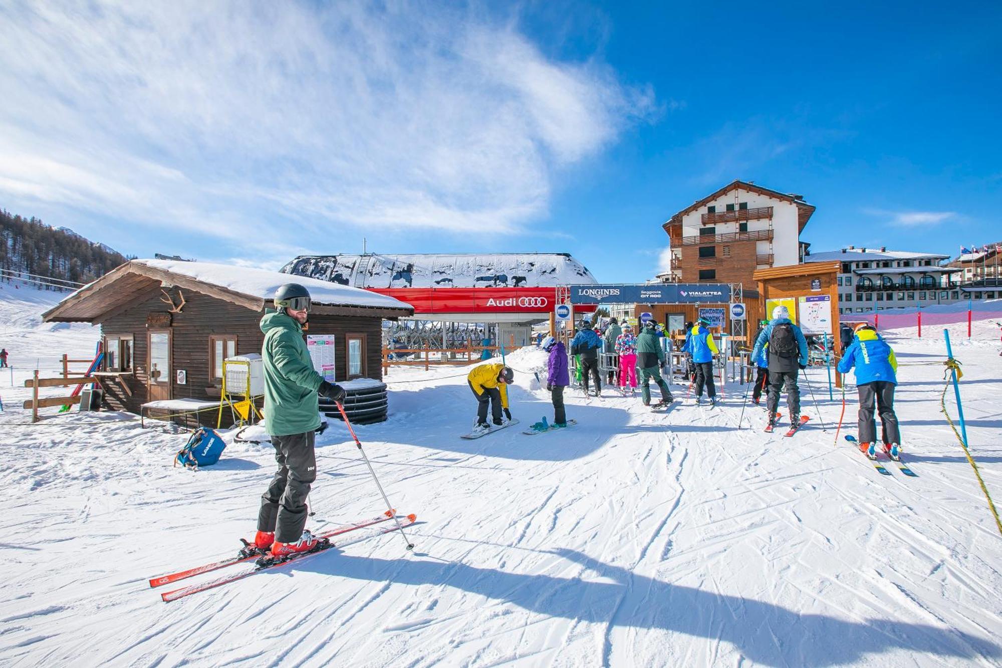 Grange Hike & Ski Sestriere Apartments מראה חיצוני תמונה